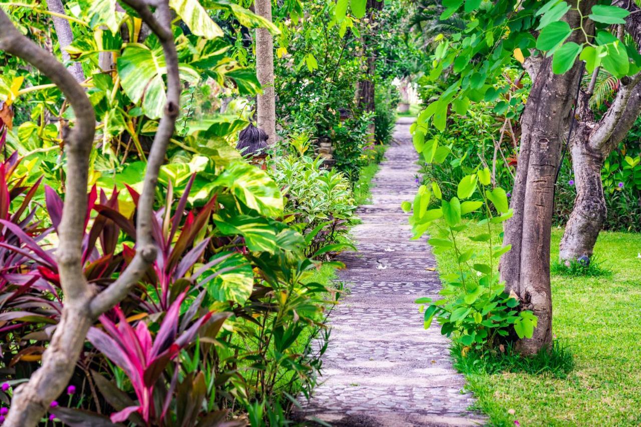 Taman Selini Wahana Beach Resort เปมูเตรัน ภายนอก รูปภาพ